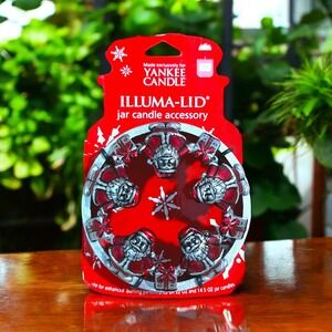 Yankee Candle Illuma Lid Candle Topper Chrome Santa Claus Presents New RETIRED
